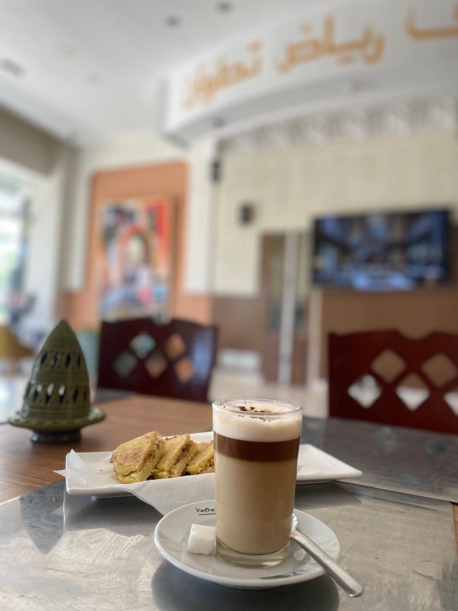 Hotel Ryad Tetouan Aero Екстериор снимка